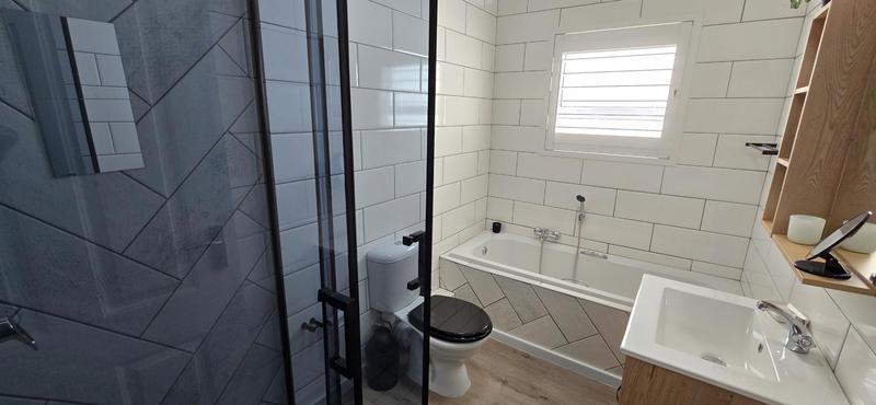 3 Bedroom Property for Sale in Country Club Western Cape